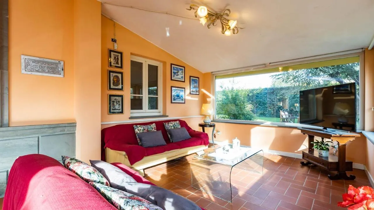 Villa Luigina 8, Emma Villas Capannori Italy