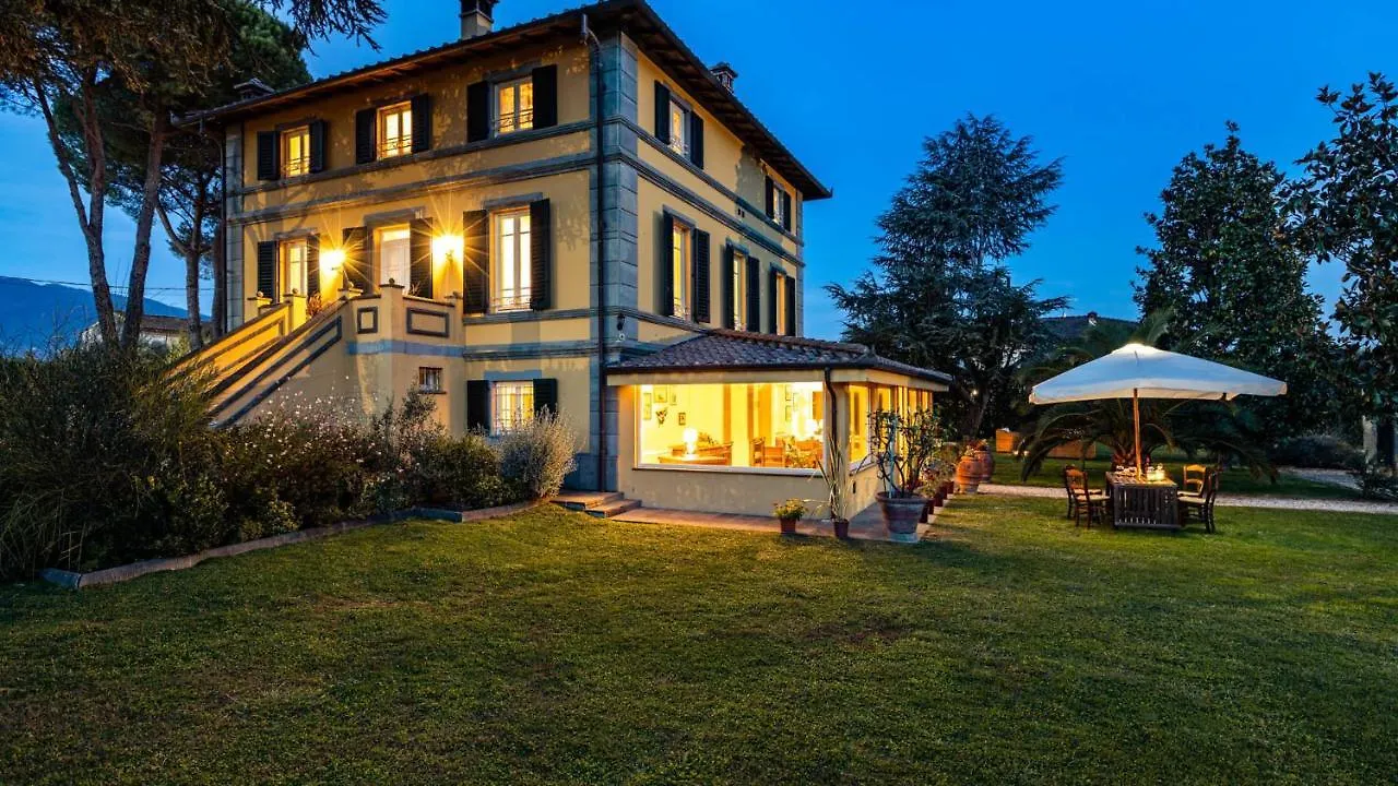 Villa Luigina 8, Emma Villas Capannori
