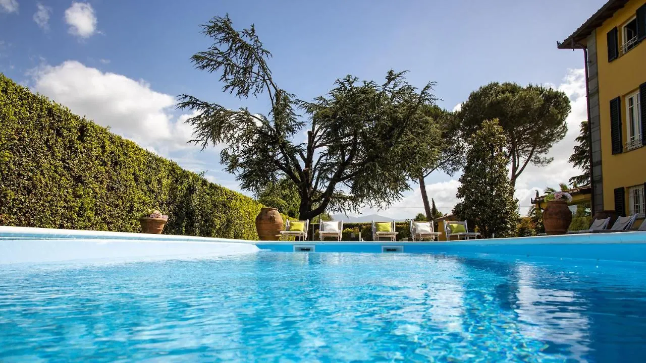 Villa Luigina 8, Emma Villas Capannori 0*,